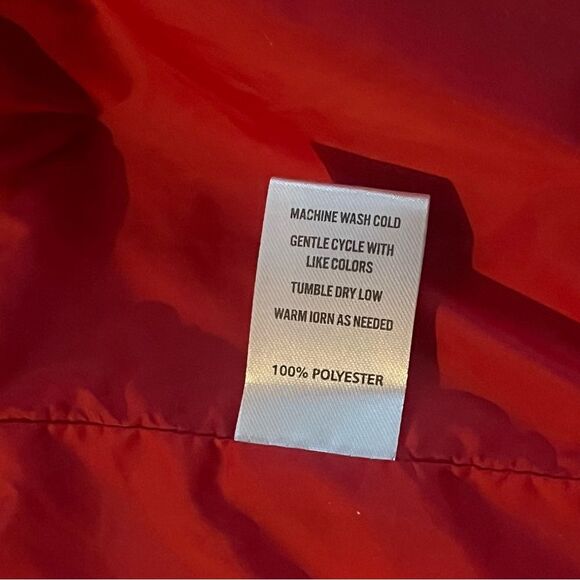 Sovereign Code Children’s Red and Pink Faux Fur Vest SVRN Size 3 - Picture 6 of 6